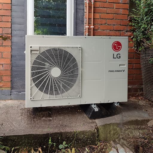 UK Solar Services Ltd — Customer photo